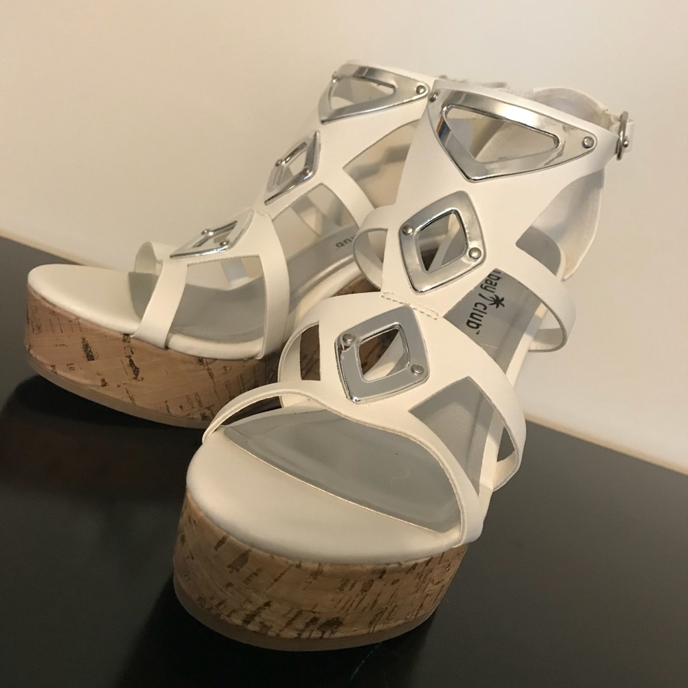 white wedges